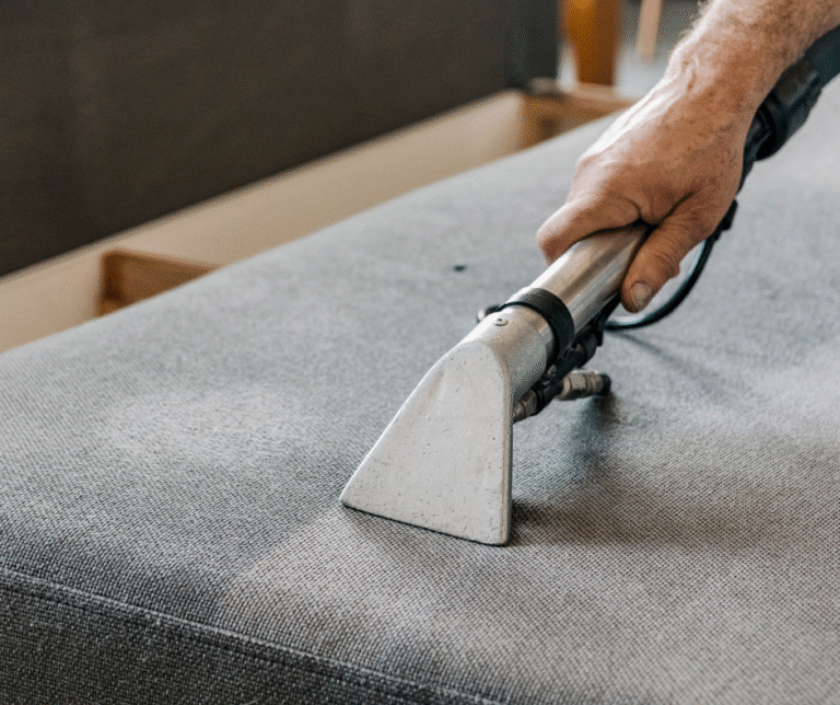 شركة تنظيف كنب في عجمان